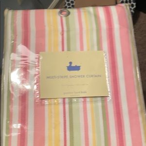 shower curtain